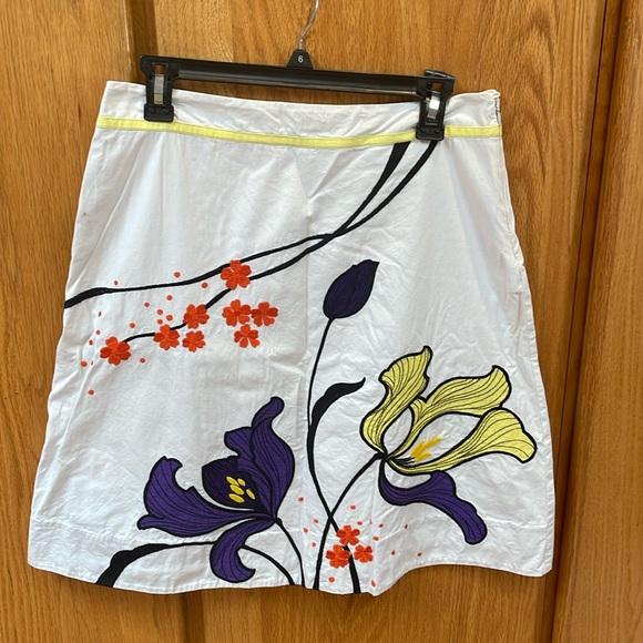 Anthropologie Lithe Iris Shoots Vintage Embroidered Appliqué Skirt 6 - Picture 2 of 7